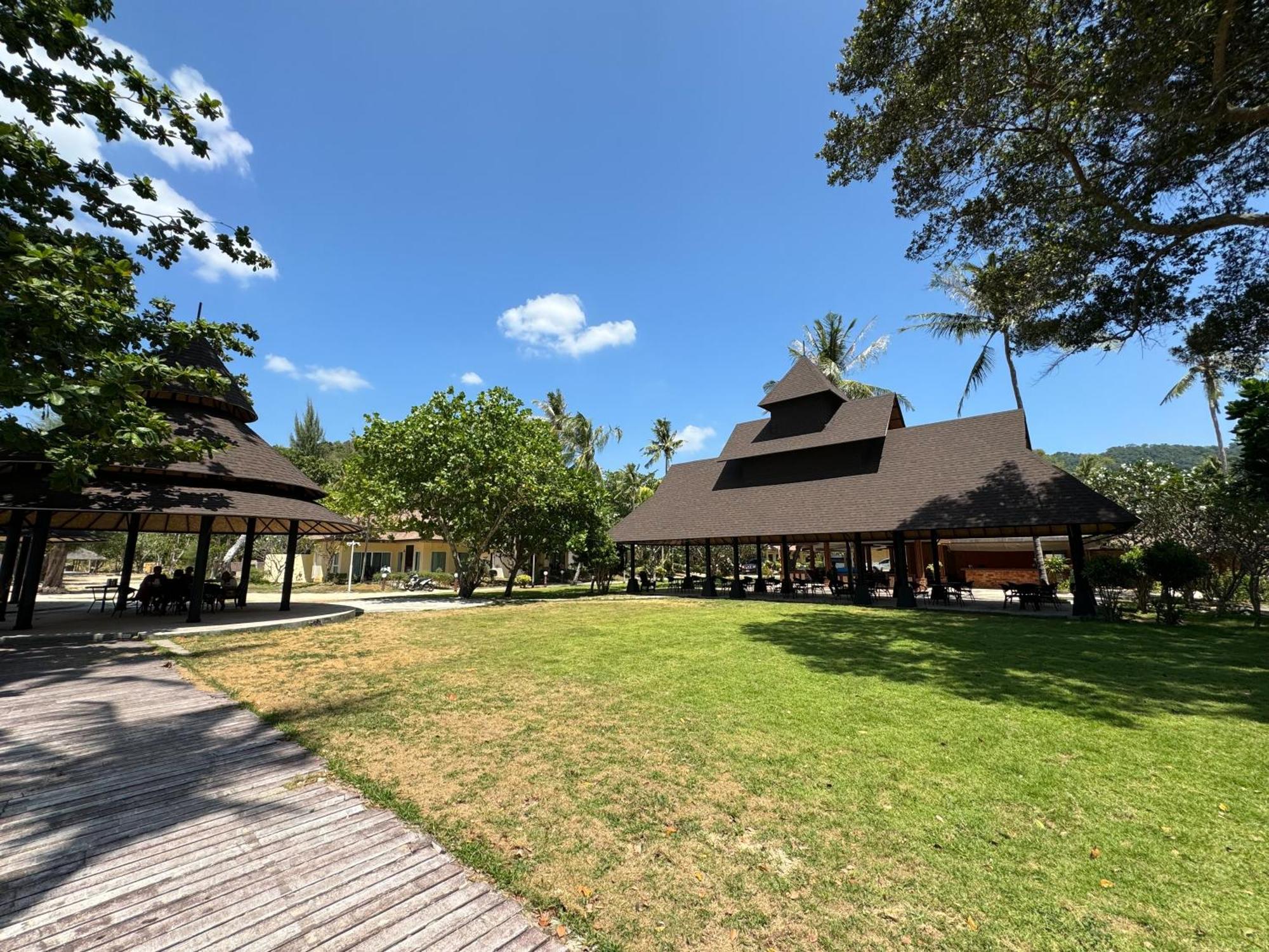 Beach Bungalow At Lanta Resort Ko Lanta Екстериор снимка